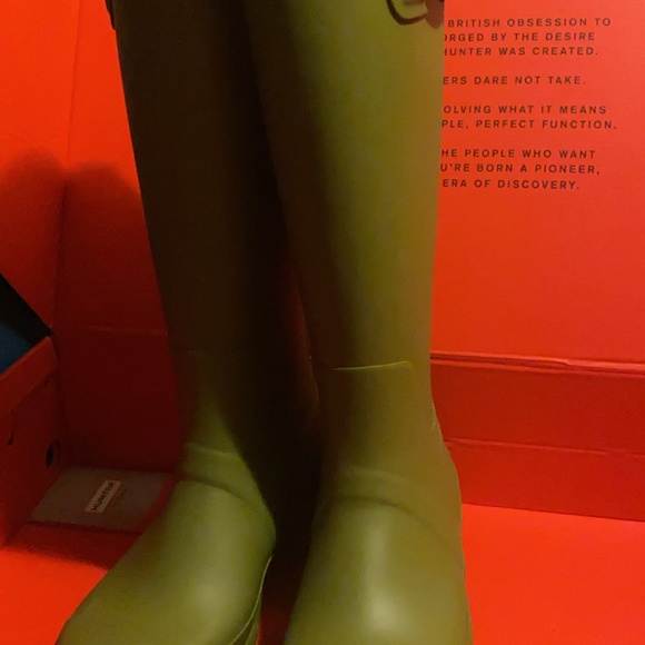 Rain Boots - Picture 6 of 7